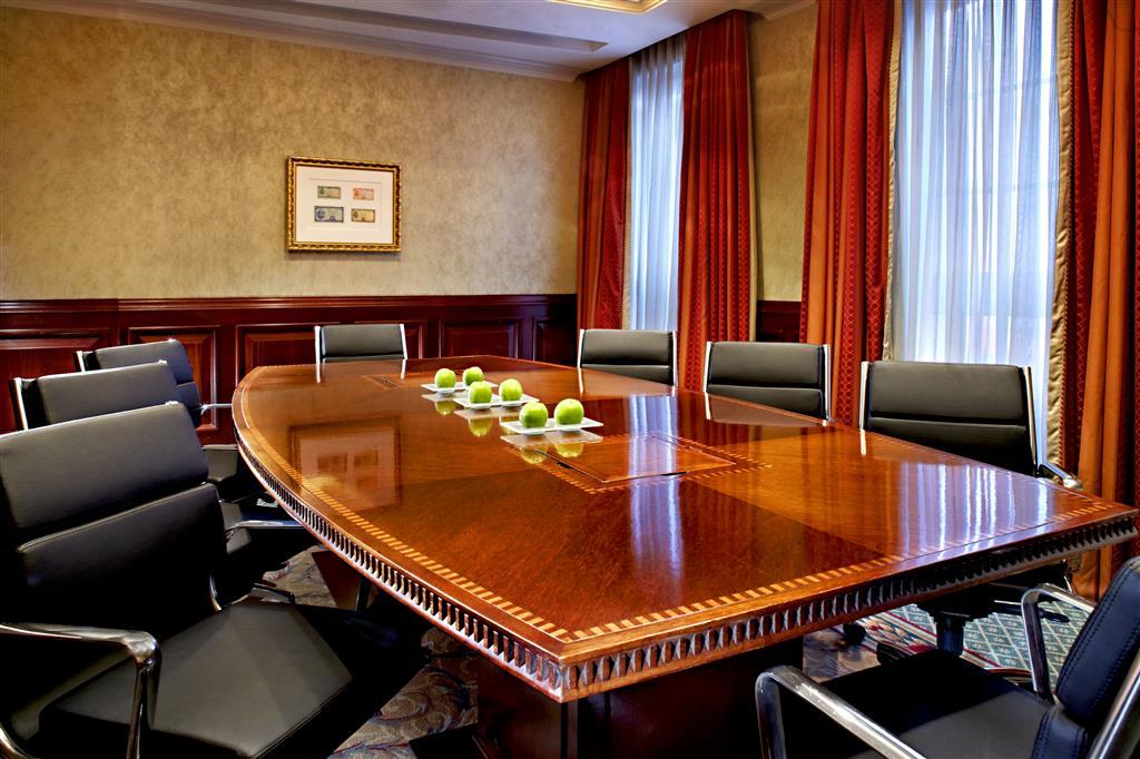 The College Green Dublin Hotel, Autograph Collection Exteriör bild