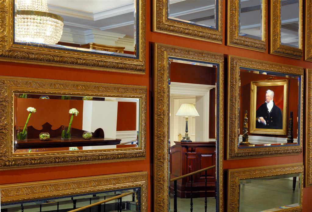 The College Green Dublin Hotel, Autograph Collection Exteriör bild
