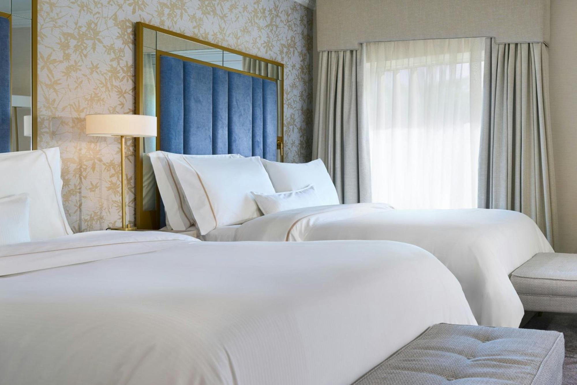 The College Green Dublin Hotel, Autograph Collection Exteriör bild
