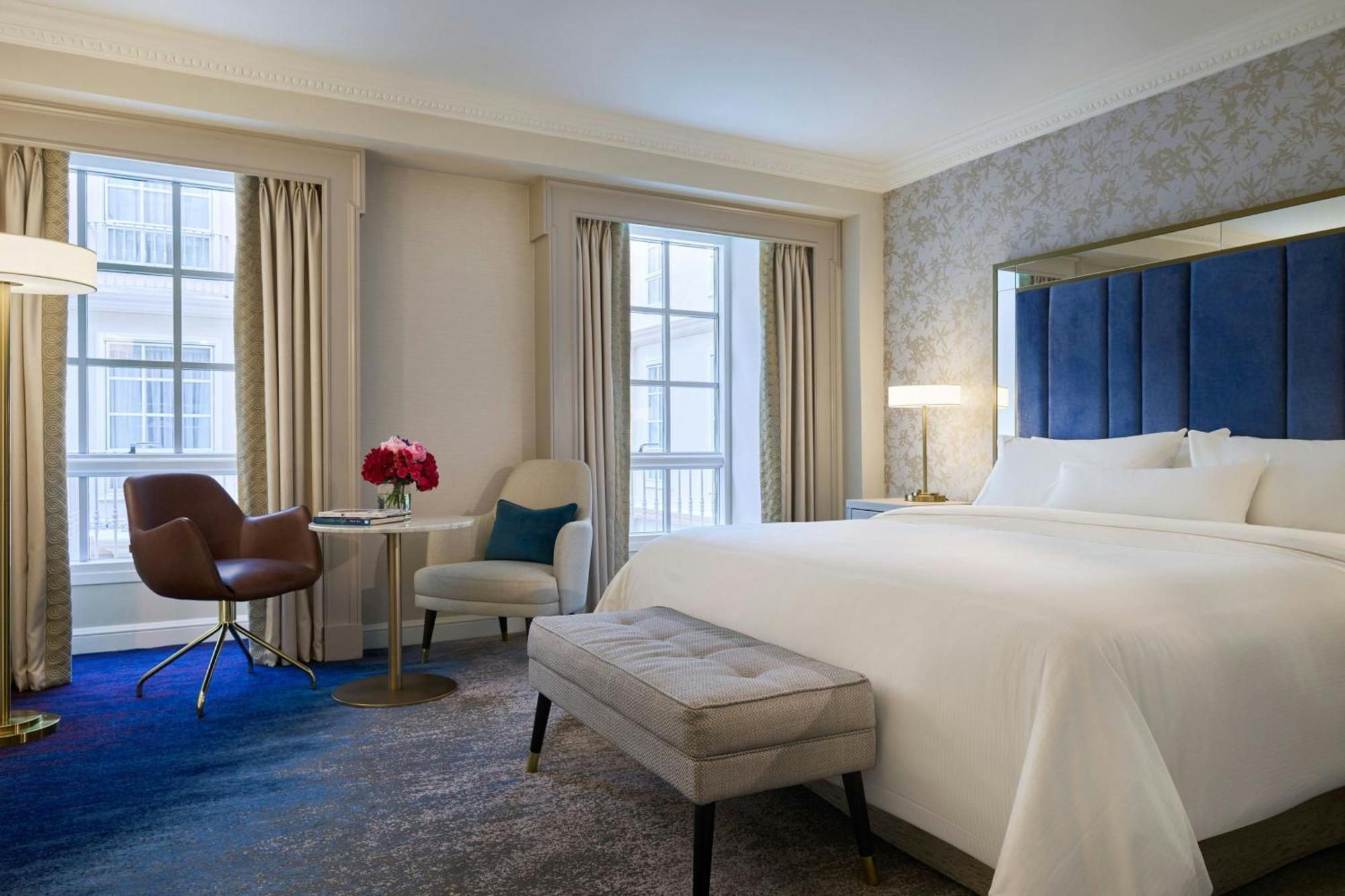 The College Green Dublin Hotel, Autograph Collection Exteriör bild