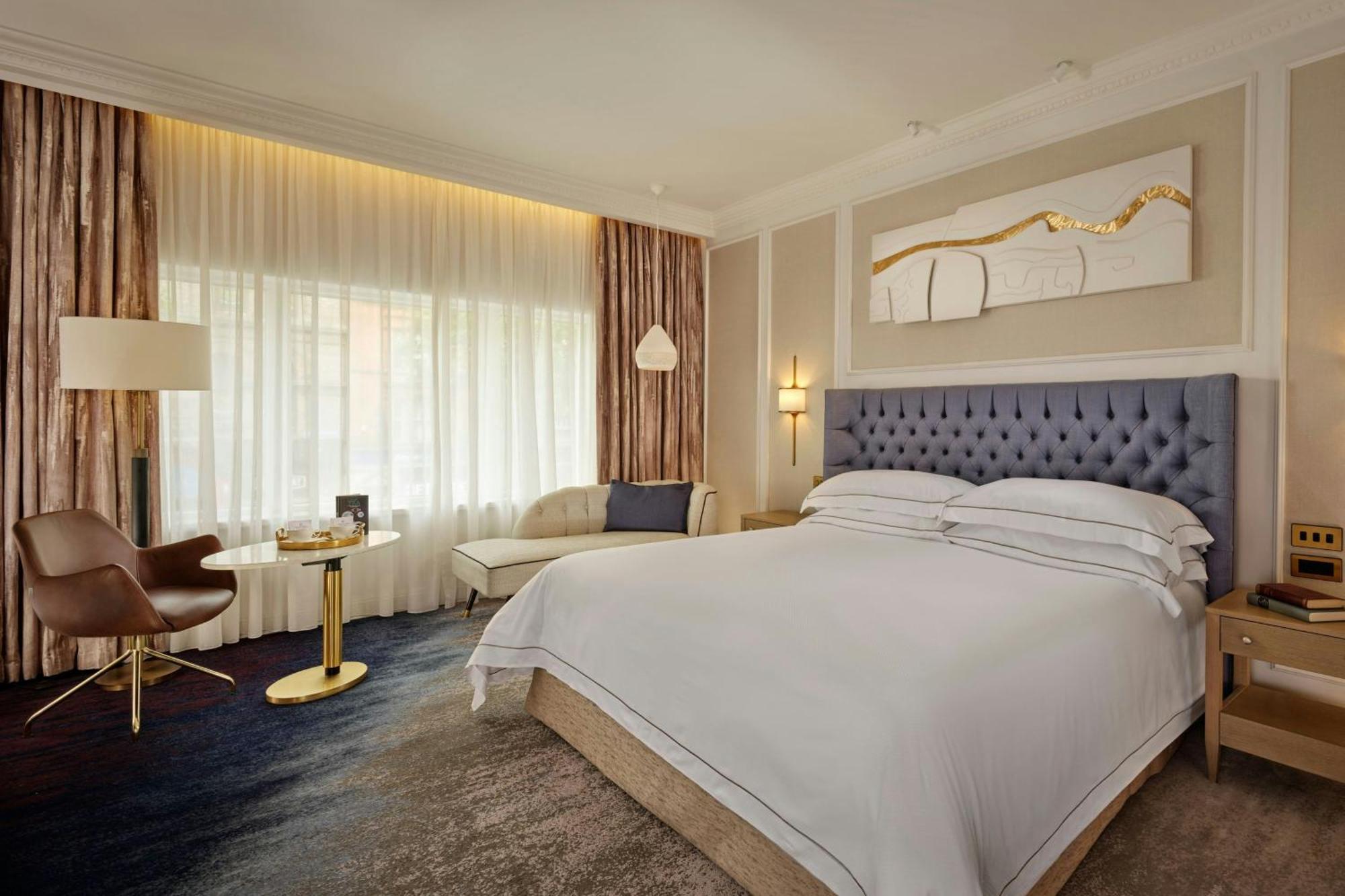 The College Green Dublin Hotel, Autograph Collection Exteriör bild